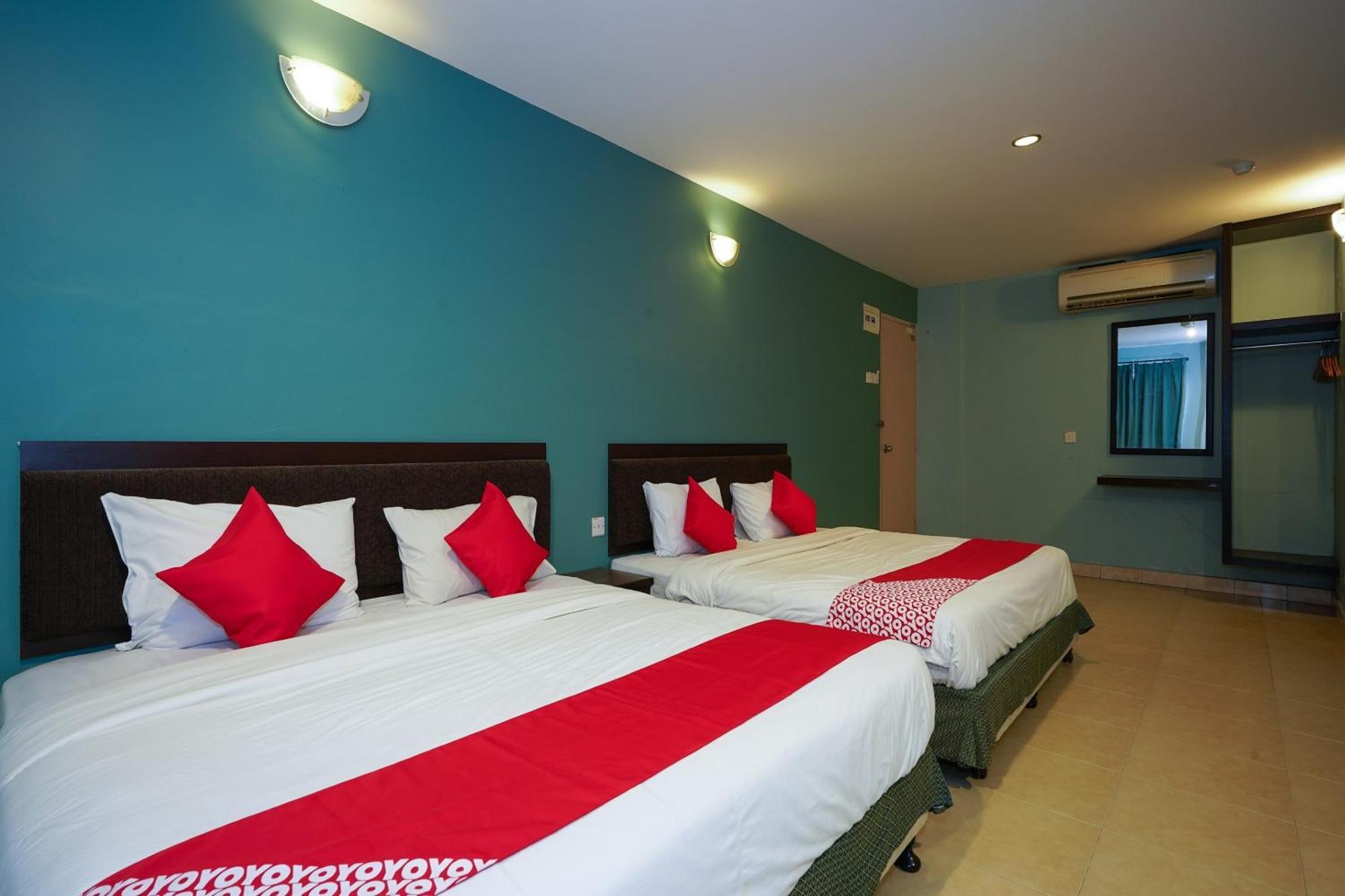 Hotel O Hotel Orchard Inn Lumut Kültér fotó
