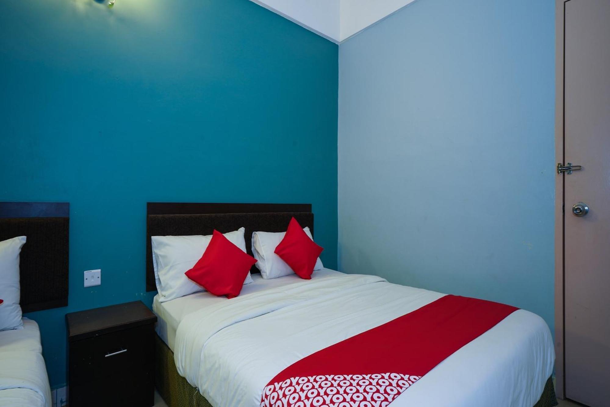 Hotel O Hotel Orchard Inn Lumut Kültér fotó