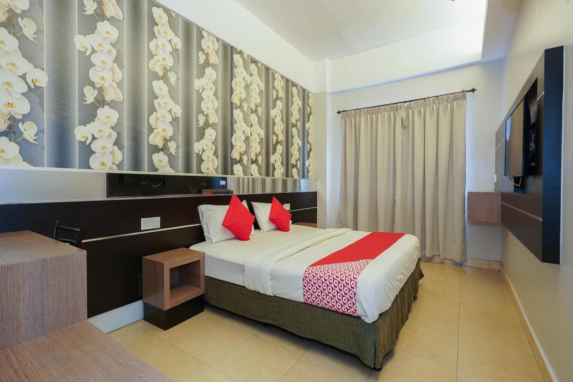 Hotel O Hotel Orchard Inn Lumut Kültér fotó